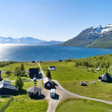 Кемпинг Arctic Fjordcamp *
