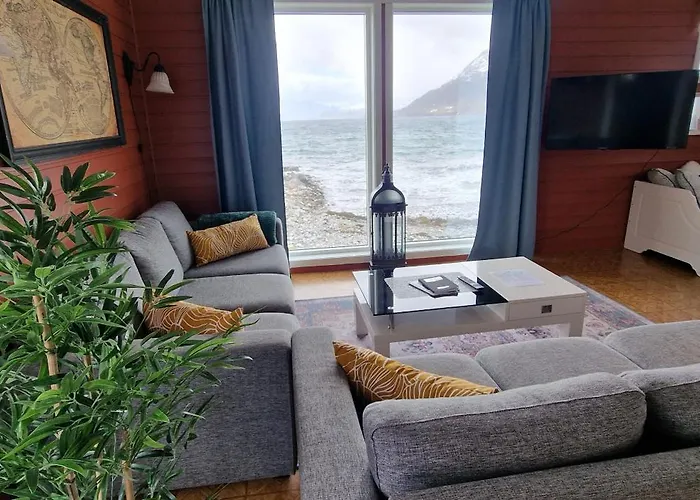 Arctic Fjordcamp * Burfjord