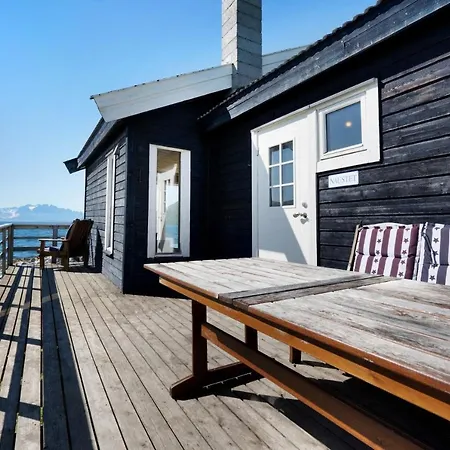 Arctic Fjordcamp Burfjord