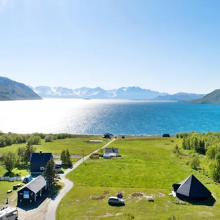 Arctic Fjordcamp Burfjord